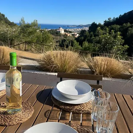 Holiday home Montgo